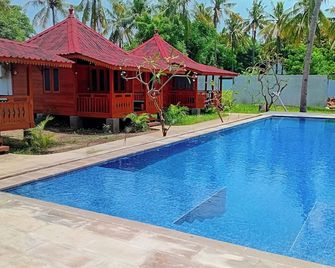 Welly Bungalow - Pemenang - Pool