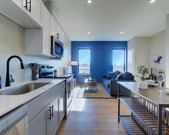 Elegant 1 Bdr | Cleveland Clinic | Free Parking - Cleveland - Keittiö