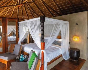 Suricata Boma Lodge - Mto wa Mbu - Bedroom
