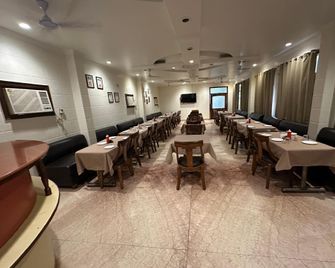 Hotel Ashish - Baddi - Restaurant