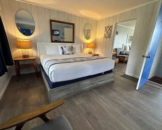 Tillicum Beach Motel (Deane's Oceanfront Lodge) - Yachats - Bedroom