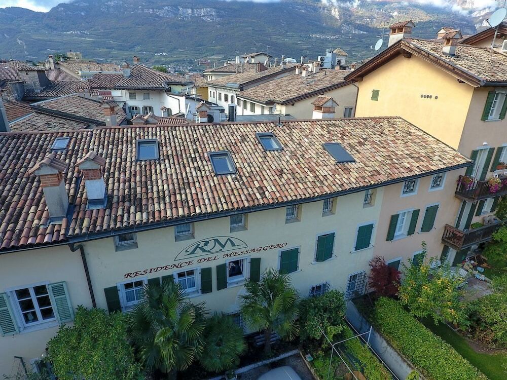 Residence Del Messaggero - רוברטו - בניין