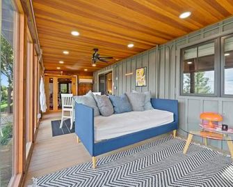 Astoria on Yellowstone - Sioux Falls - Living room