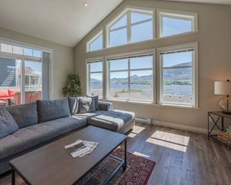 Amazing Views-golf Cart #243 - Oliver - Living room