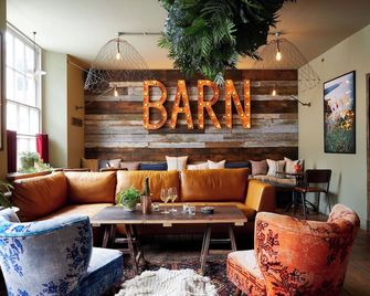 أرتيست ريزيدونس بينزانس - بنزانس - ردهة