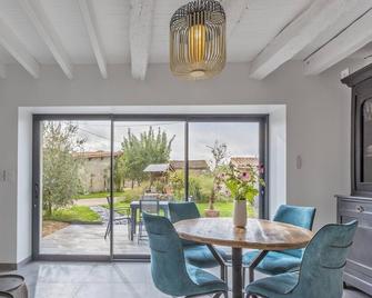 La Marceline gîte Confort et Nature - Chef-Boutonne - Comedor