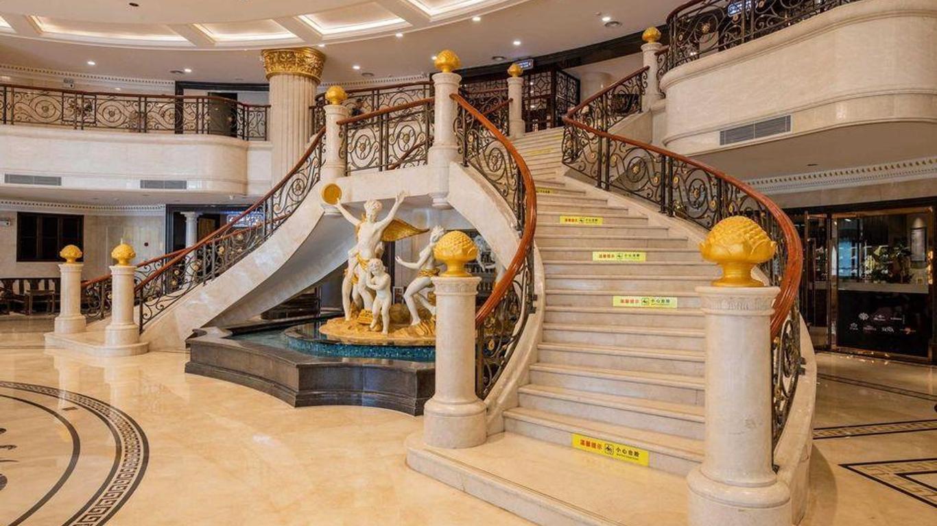 Qing Yuan New Holyton International Hotel