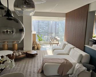 Apartamento luxuoso no Morumbi - サンパウロ - リビングルーム