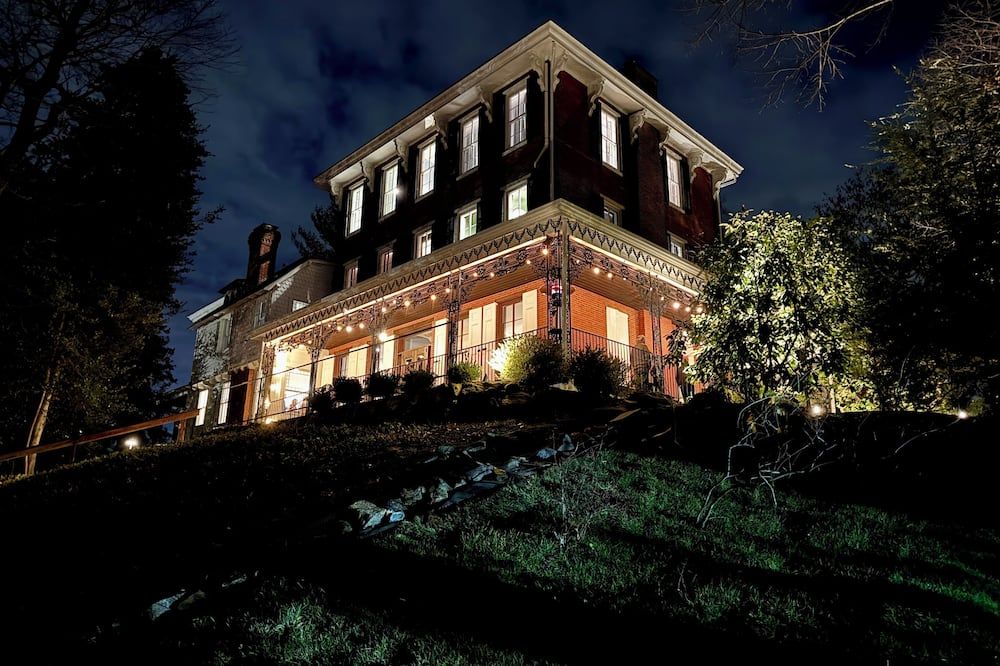 The Bookhouse Hotel at Faunbrook - West Chester - Edificio