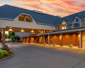 Best Western Pony Soldier Inn - Airport - Portland - Toà nhà