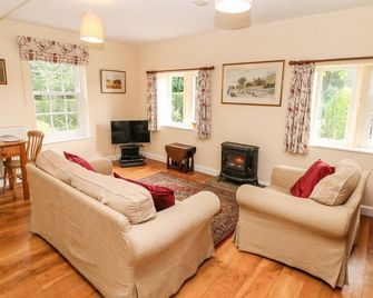 Underbank Hall Cottage - Sheffield - Living room