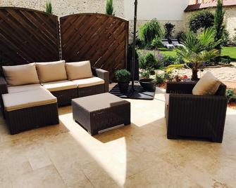 Demeure Saint Martin - Vertus - Patio