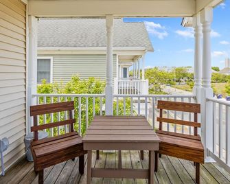 The Lucky Beach House, The Most Popular Beach House In Atlantic City! Wow! - Atlantic City - Balcón