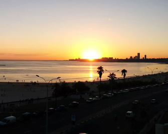 Apartment in front of the beach - Montevideo