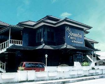 Hotel Arumbai - Biak - Building