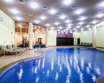 Karan Sharq for Hotel Apartments Company - Al Jubail - Pool