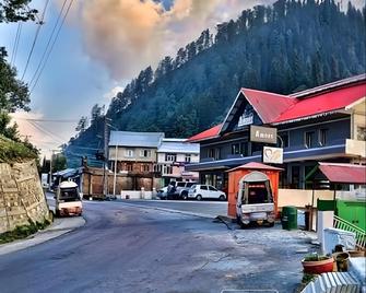 Hotel Amore Donga Gali - Nathia Gali - Building