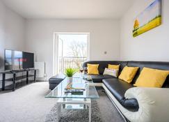 The Knap by Ty SA - Waterfront Views - Barry - Living room