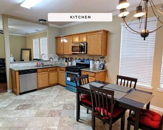 4bdr Sugarland Richmond Houston Katy Rosenburg - Pademelon - Sugar Land - Kitchen