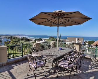 Lavender Manor Guest Lodge - Hermanus - Balcón