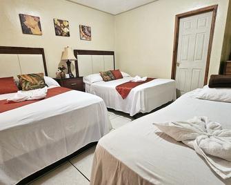 Hostal Del Valle - סן פדרו סולה - חדר שינה