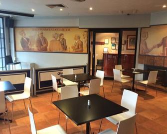 Star Bar Cafe & Hotel - Launceston - Restaurante