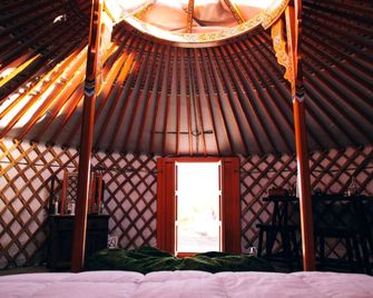 Relaxing Yurt Wonderful for Stargazing near Joshua Tree National Park, California - Twentynine Palms