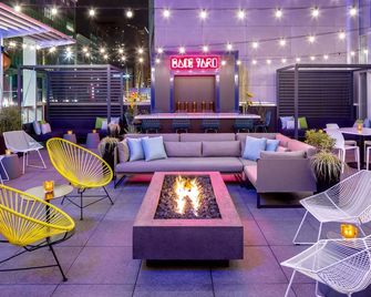 Aloft Kathmandu Thamel - קטמאנדו - פטיו