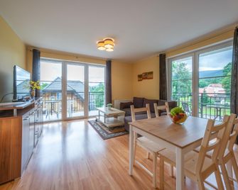 Rentplanet - Apartamenty Mickiewicza - Szklarska Poręba - Comedor