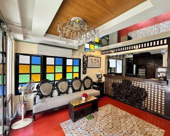 Park Avenue Boutique Hotel - Manila - Recepción