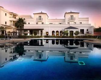 Hospederia Doña Lola Zahara - Zahara de los Atunes - Pool