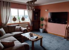 3-Bed Apartment in Lowestoft with sea views - Lowestoft - Living room