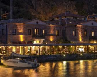 Assos Nazlihan Hotel - Special Class - Behram