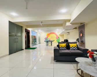 Olive Service Apartments - Golf Course Road - Gurugram - Lobby