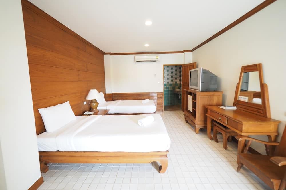 فاه بلايس هوتل