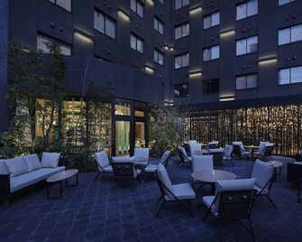 Royal Twin Hotel Kyoto Hachijoguchi - קיוטו - פטיו