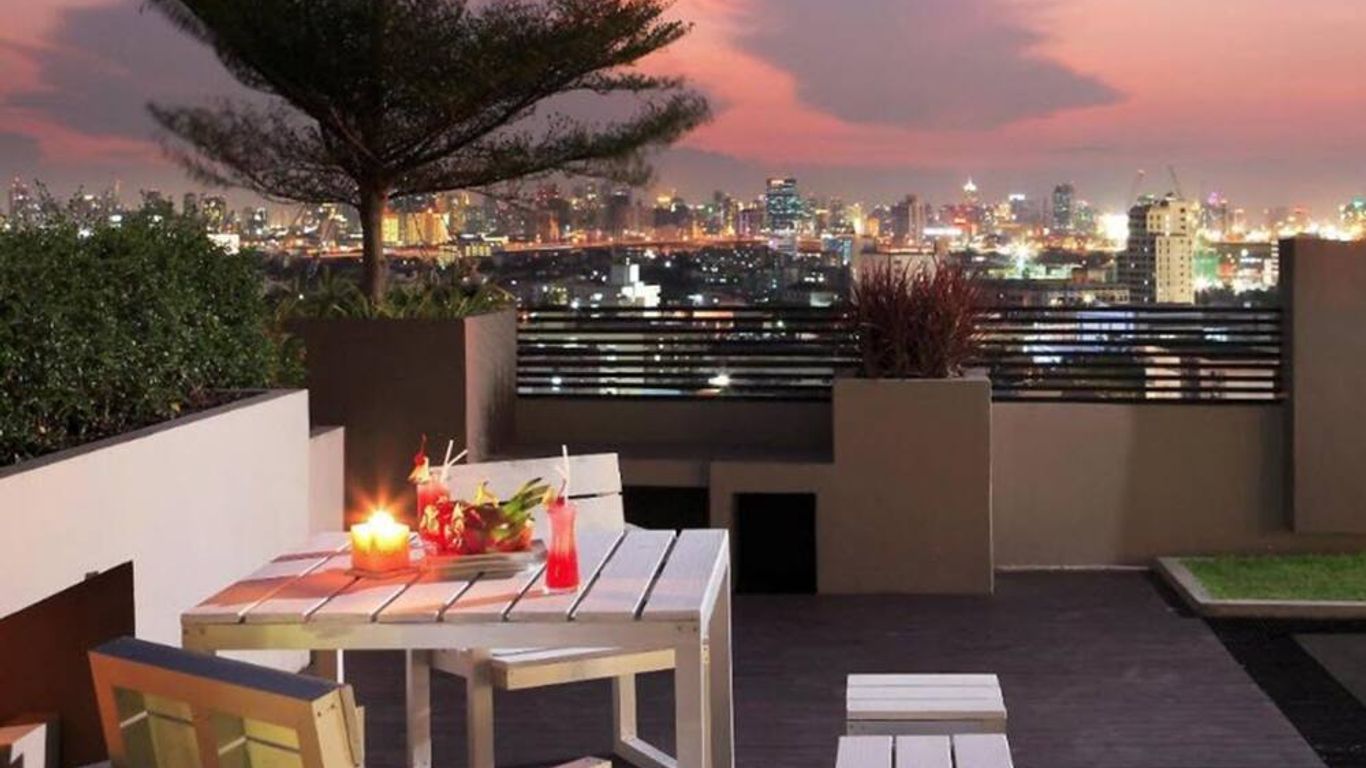 Bangkok Inter Place Hotel