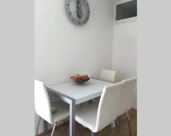 Centre ville Colmar, parking - Colmar - Sala de jantar