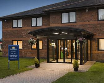 Days Inn by Wyndham Stafford - Stone - Gebouw