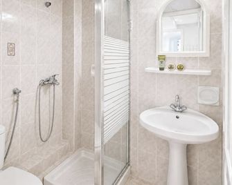 Agnes Beach Hotel Apartments - Kavos