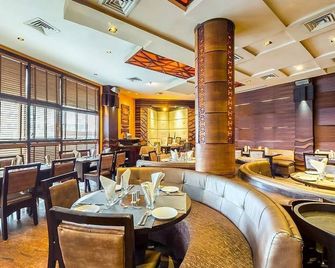 Hotel Nandan - גוואטי - מסעדה