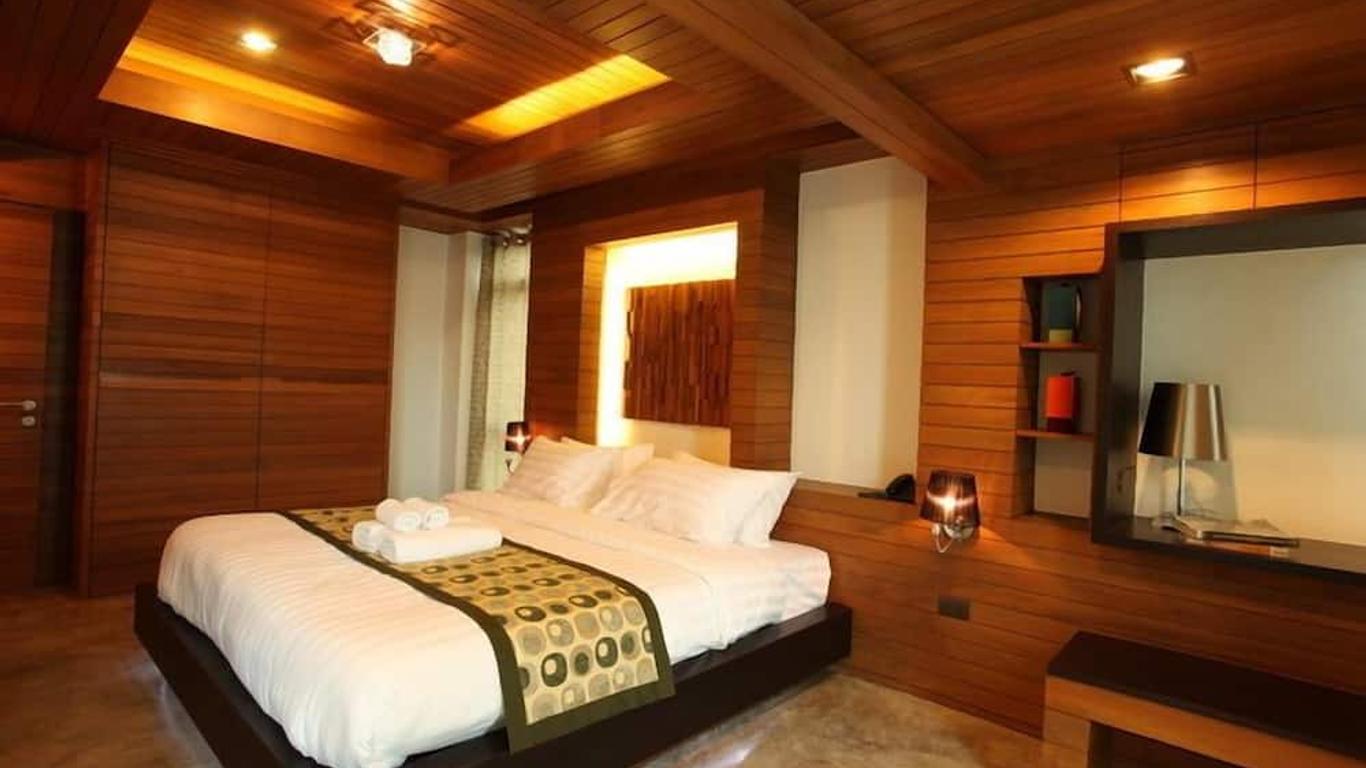 باننوينج في آري 5 هوتل