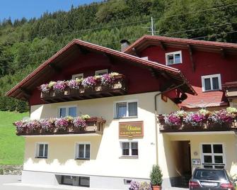 TOP 6 with 2 bedrooms and balcony - Haus Christian - Klösterle - Edificio