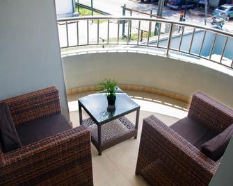 No 95 suites & Apartment - Lagos - Balcony