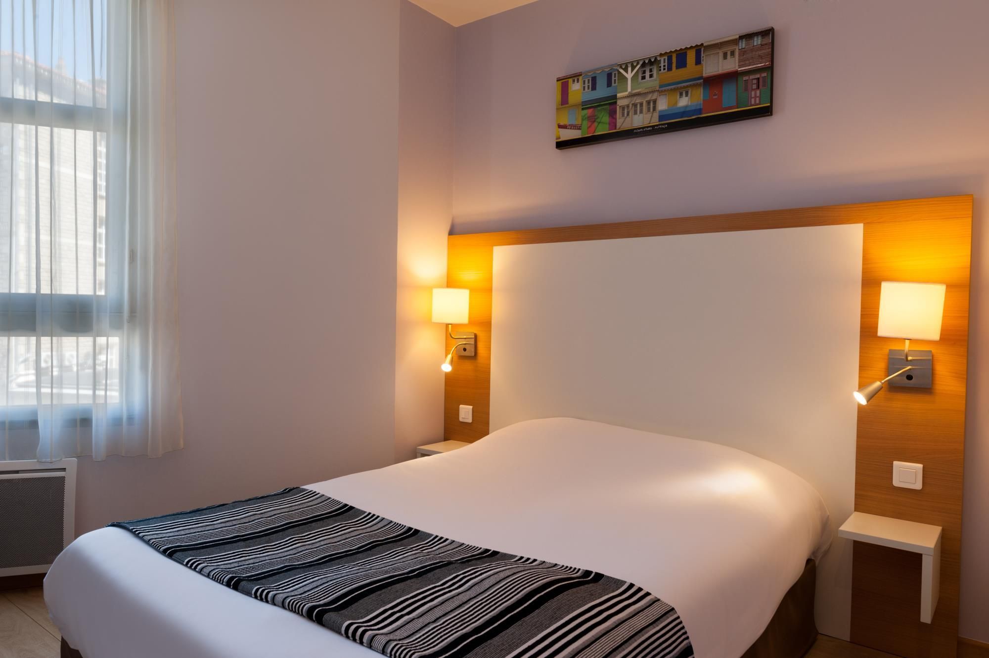 ذي أوريجينالز هوتلز سيتي بواتيير كونتيننتال - بواتييه - غرفة نوم