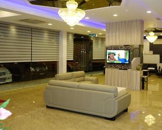 One Avenue Hotel (Ijm) - Sandakan - Salónek