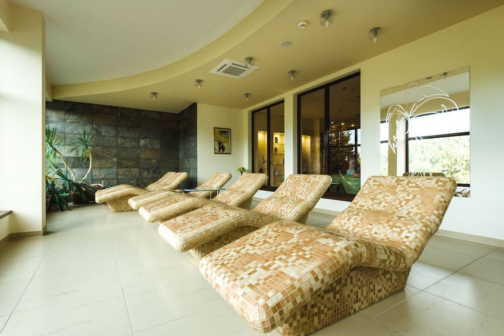 دزيكي بوتوك - كيرباكز - ردهة