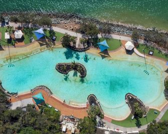 BellaVita pet-friendly Oasis in Margate - Margate - Uima-allas