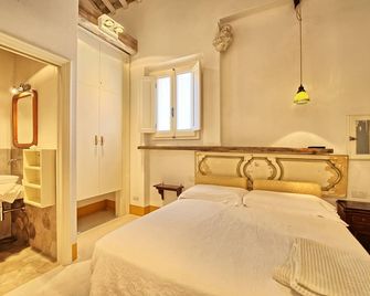 Villa Eden - Sesto Fiorentino - Schlafzimmer