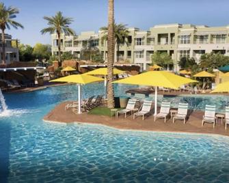 Marriott's Canyon Villas Golf Resort. 2BR full kitchen. Sleeps 6. Pools. Balcony - Phoenix - Piscina